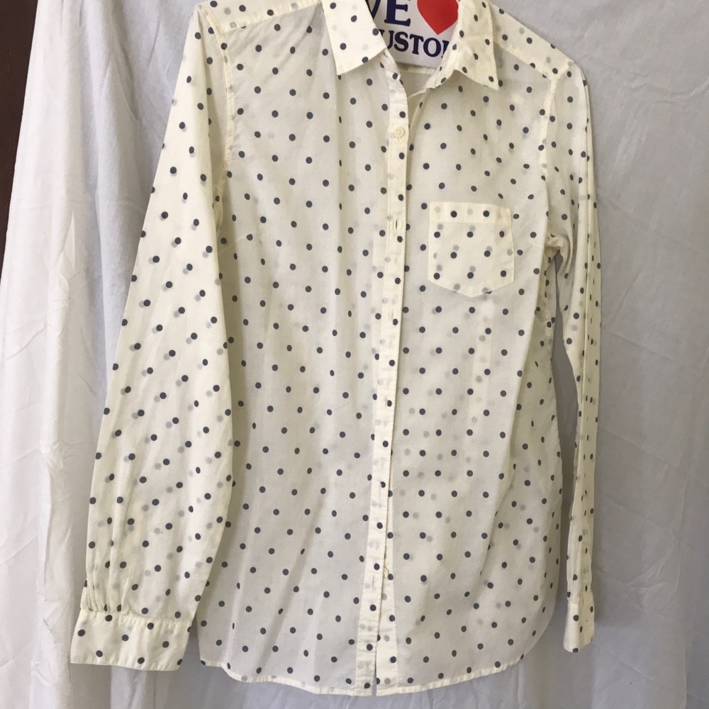 White/grey blouse